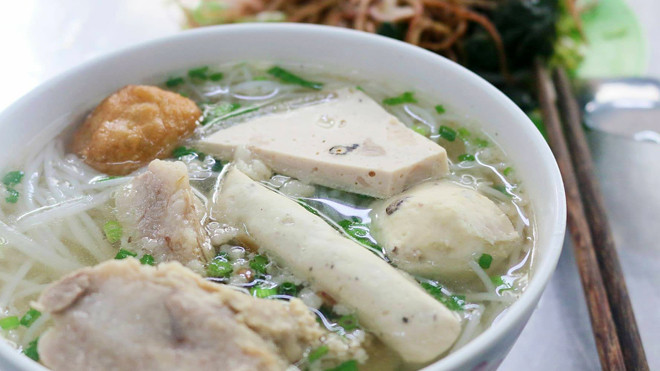 Bạn đã thưởng thức một trong những tô bún mọc lâu năm nhất Sài Gòn chưa? Ảnh 2