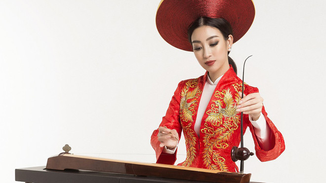 Nỗ lực tập luyện đàn bầu, Đỗ Mỹ Linh vẫn trượt giải phần thi Tài năng Ảnh 2