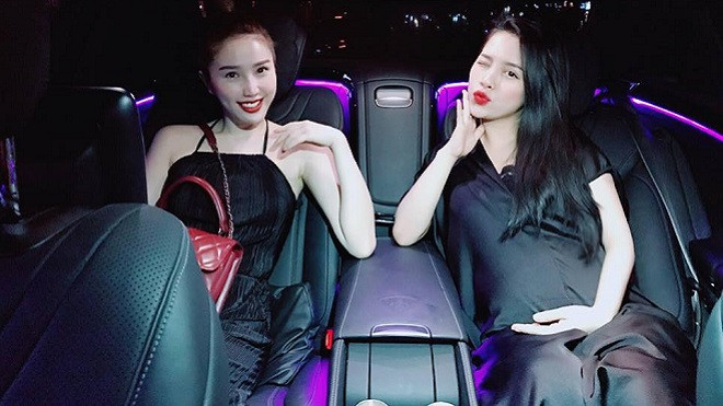 Chị dâu hot girl của Bảo Thy khoe ảnh bụng bầu đầy sang chảnh Ảnh 2