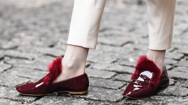 Để không bị quê độ khi kết hợp giày và tất, nhất định phải nắm được các tips sau! Ảnh 2