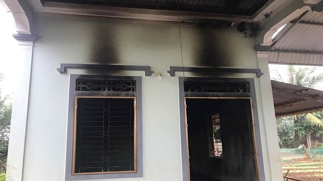 Cục sạc dự phòng phát nổ, thiêu rụi cả căn nhà Ảnh 2