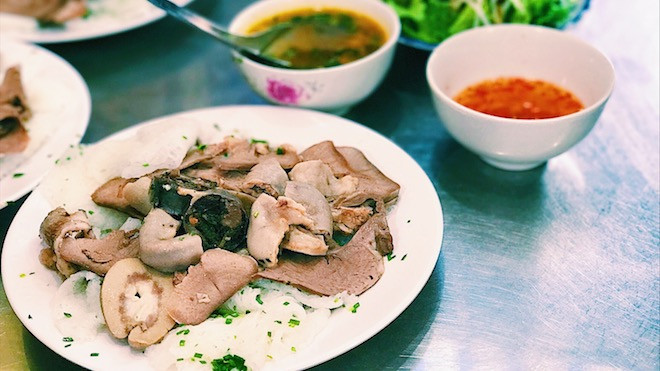 Những món 'không ăn không được về' khi ghé thăm Quy Nhơn Ảnh 2