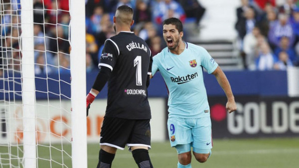 Hé lộ nguyên nhân Suarez ăn mừng phản cảm ở trận thắng Lenages Ảnh 2