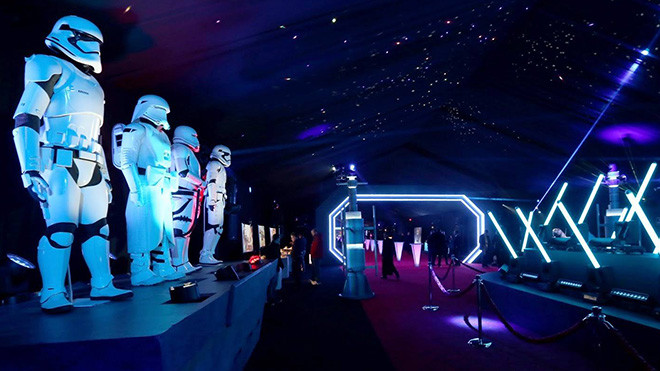 Lần đầu tiên, Việt Nam tổ chức ‘Buổi tiệc chiến tranh các vì sao’ cùng Ngô Thanh Vân và diễn viên phim ‘Star Wars’ Ảnh 2