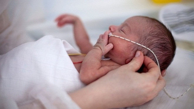 Sau vụ trẻ tử vong ở Bắc Ninh, còn 4 bé nhiễm khuẩn huyết nặng cần theo dõi chức năng sống Ảnh 2