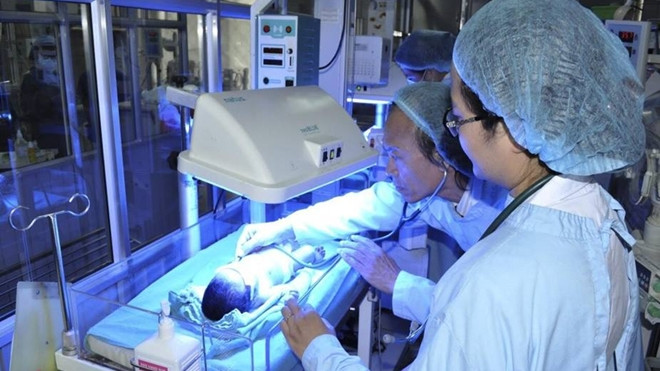 Phát hiện vi khuẩn kháng thuốc trong cơ thể 2 bé sơ sinh ở Bắc Ninh chuyển lên Hà Nội Ảnh 2