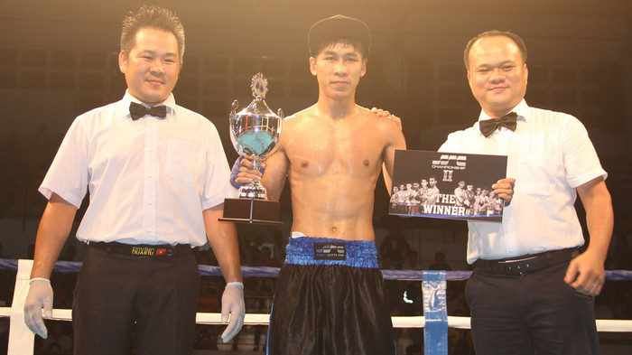 'Người hùng' Trần Văn Thảo từng đánh nhà vô địch thế giới đến trật khớp vai Ảnh 2