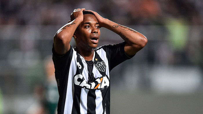 Robinho: Từ “thần đồng” Brazil đến tù nhân vì tội hiếp dâm Ảnh 2