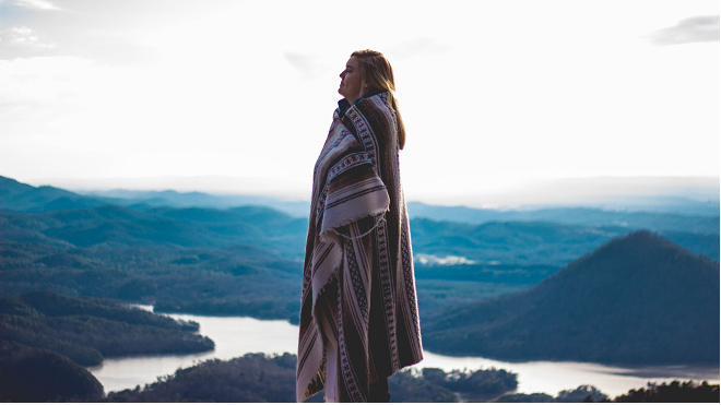 Không có tình yêu, làm thế nào để F.A có thể 'sống sót' qua mùa đông này? Ảnh 2