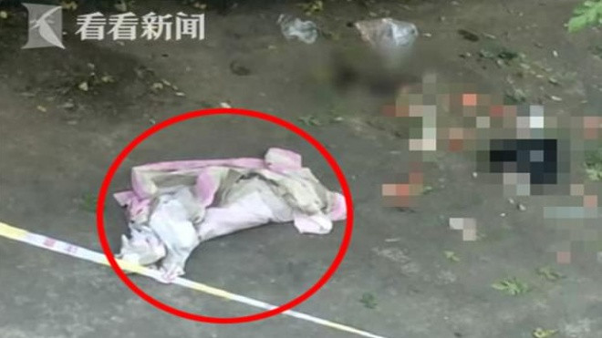 Cô gái 19 tuổi bí mật sinh con rồi ném qua cửa sổ Ảnh 2