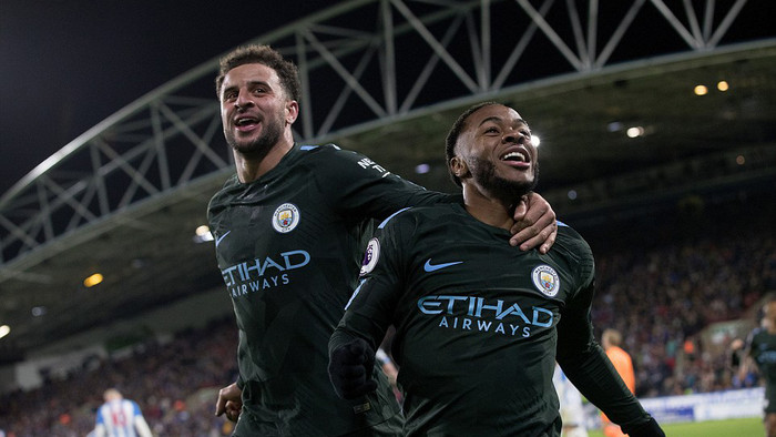 Đầu gối của Sterling giúp Man City thắng trận thứ 11 liên tiếp Ảnh 2
