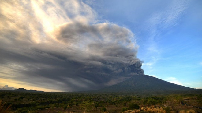7 người Việt mắc kẹt ở Bali giữa đợt núi lửa phun trào Ảnh 2