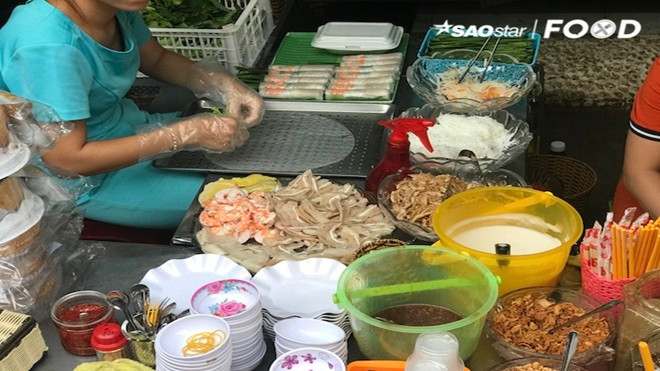 Thách bạn ăn hết tất cả các món ăn trong chợ Hồ Thị Kỷ đấy Ảnh 2