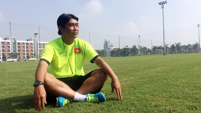 HLV Minh Chiến khiến lò đào tạo của Ryan Giggs 'ôm hận' Ảnh 2