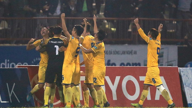 Danh thủ Dương Hồng Sơn: Giữ được quân, SLNA đủ sức đá AFC Cup 2018 Ảnh 2