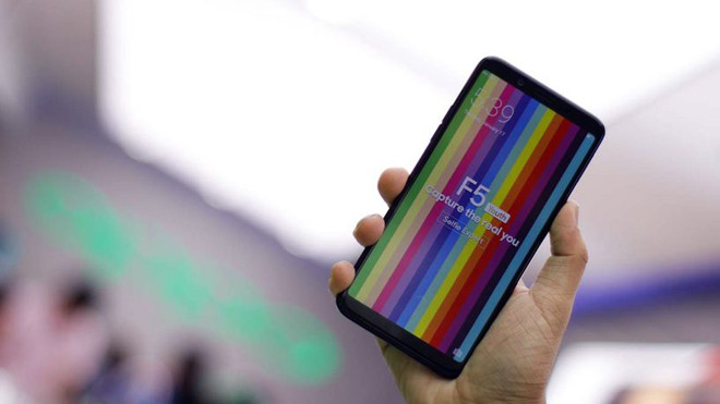 OPPO ra mắt smartphone selfie mới OPPO F5 Youth tại Việt Nam, giá 6,19 triệu đồng Ảnh 2