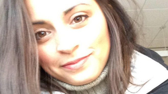 Cô giáo xinh đẹp bị bắt vì 'quan hệ' với học sinh trong công viên Ảnh 2