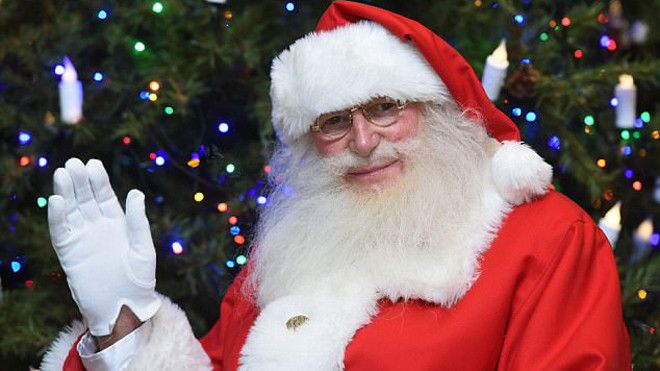 Hơn nửa thế kỷ làm ông già Noel đem bao niềm vui cho trẻ nhỏ, cụ ông 82 tuổi vẫn không định nghỉ hưu Ảnh 2