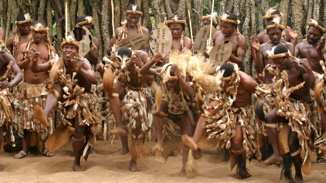 Kỳ lạ tập tục kiểm tra trinh tiết đàn ông bằng…. nước tiểu Ảnh 2