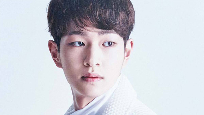 Dù viết thư tay xin lỗi, fan vẫn yêu cầu Onew rời khỏi SHINee Ảnh 2