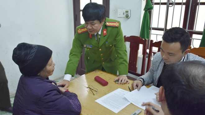 Lời khai bất ngờ vụ bà nội nghi sát hại bé gái 20 ngày tuổi: Ngã đè lên cháu nên tìm cách phi tang Ảnh 2