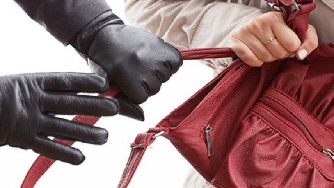 Nhóm thanh niên khống chế trói tiếp viên quán cà phê, cướp tài sản táo tợn Ảnh 2