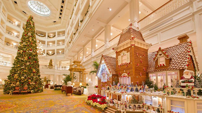 Ngôi nhà 'bánh' khổng lồ của Disney World đã trở lại phục vụ vào lễ Giáng sinh Ảnh 2