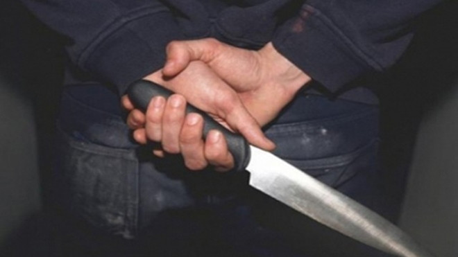 Mâu thuẫn, cầm dao đâm chết bạn trai của vợ cũ Ảnh 2