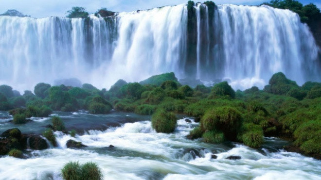 Choáng ngợp vẻ đẹp hùng vĩ của thác nước nhân tạo cao nhất thế giới Ảnh 2