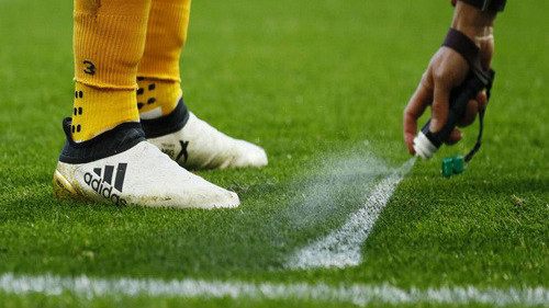 Vi phạm bản quyền, FIFA mất 100 triệu USD vì sơn xịt tự hủy Ảnh 2