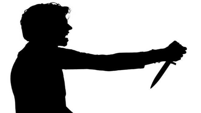 Bị từ chối lời cầu hôn, anh chàng điên loạn đâm chết bạn gái rồi tự sát Ảnh 2