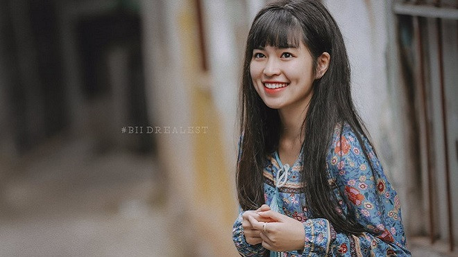 'Combo' mặt tròn, má lúm, cười xinh - nữ sinh 22 tuổi trông như học sinh cấp 3 Ảnh 2