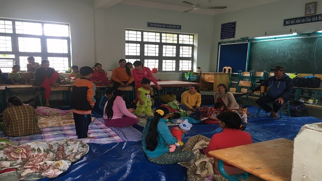 Bữa ăn vội vàng, nín thở chờ bão Tembin của người dân Sài Gòn Ảnh 2