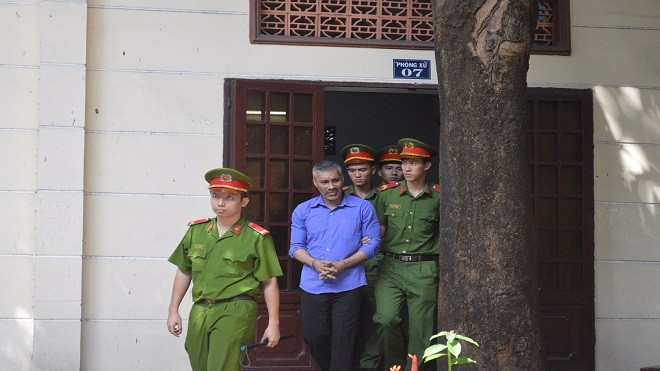 Cắt phá két sắt, trụ ATM cuỗm gần 6 tỷ đồng, 'siêu trộm' xộ khám nửa đời người Ảnh 2