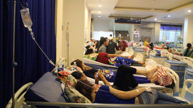 Gần 100 công nhân ngộ độc phải nhập viện cấp cứu sau khi ăn món nui nấu thịt Ảnh 2