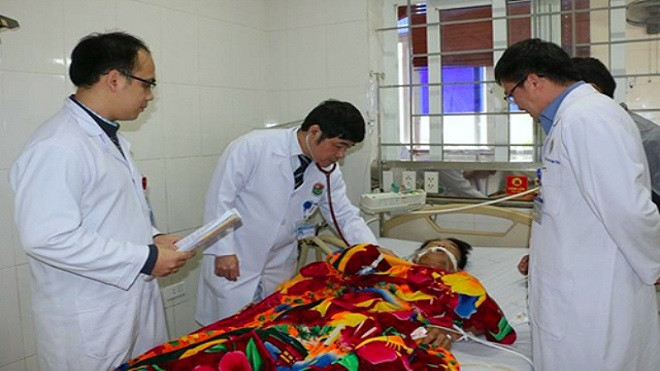 Đốt than sưởi ấm, nhiều người ở Hà Tĩnh phải nhập viện cấp cứu khẩn cấp Ảnh 2