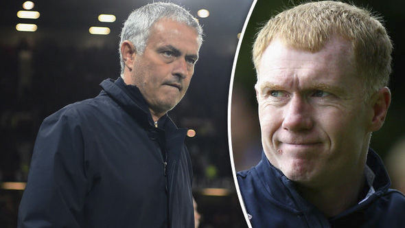 Mourinho 'dằn mặt' huyền thoại Paul Scholes vì Paul Pogba Ảnh 2