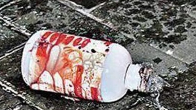 Bị mẹ chồng tạt axit vào người, con dâu nhập viện cấp cứu Ảnh 2