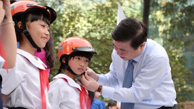 TP. HCM được tuyên dương vì lượng người đội mũ bảo hiểm cao Ảnh 2