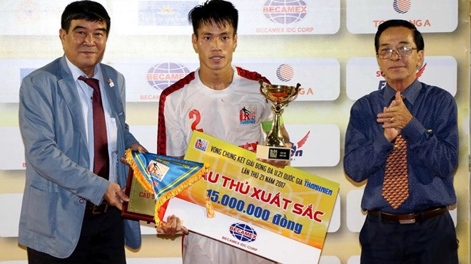 Đội trưởng U21 Việt Nam viết giấy vay nợ 100 nghìn của đàn anh ở HAGL Ảnh 2