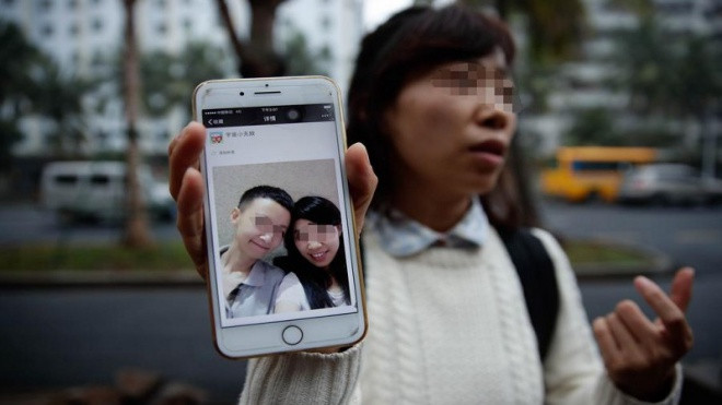 Sống chung nửa năm, người phụ nữ mới tá hoả phát hiện ‘bạn trai’ là con gái Ảnh 2