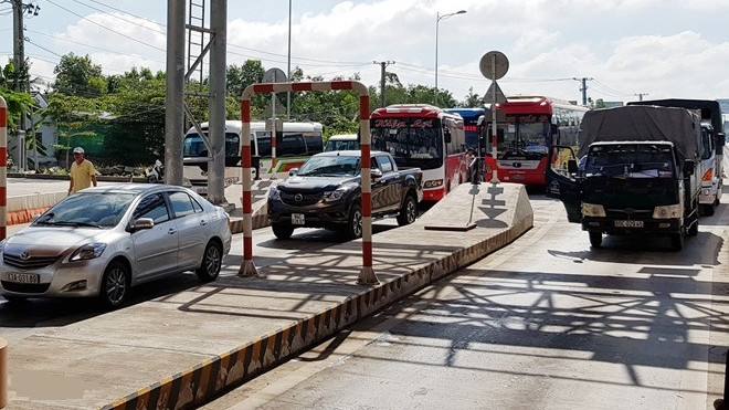 BOT Sóc Trăng 5 lần xả trạm trong một giờ Ảnh 2