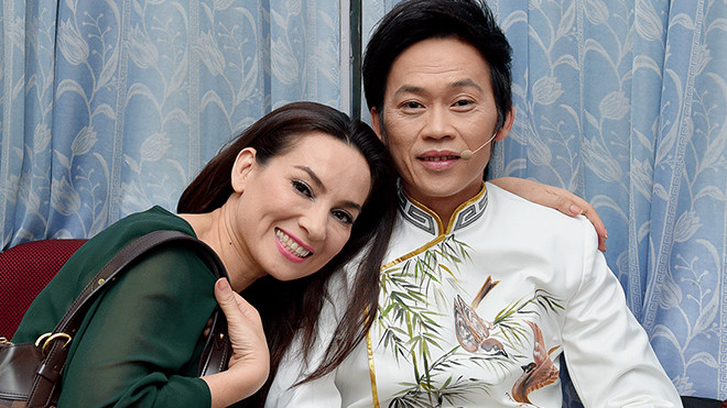 Danh hài Hoài Linh: 'Phi Nhung từng sang nhà gặp mẹ để xin cưới tôi' Ảnh 2