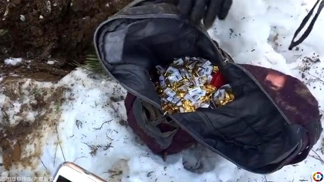 Tên trộm bá đạo: Cuỗm vàng rồi đem giấu dưới… mộ của vợ Ảnh 2