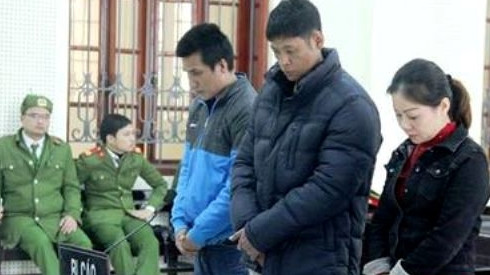 Cái kết đau đớn của người mẹ dùng chính con gái 5 tuổi vận chuyển ma túy Ảnh 2