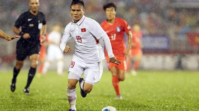 'Xé lưới' Australia gây chấn động châu Á, Quang Hải mới là người thừa kế Vinh - Quyến Ảnh 2