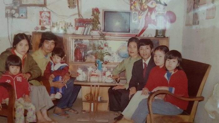 Còn đúng 1 tháng nữa là đến Tết Mậu Tuất, dân mạng lại thi nhau khoe ảnh ngày bé cực đáng yêu Ảnh 2