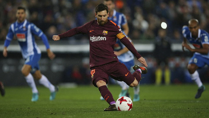 Messi sút hỏng 11 mét, Barca thua muối mặt đội hình tí hon tại cúp Nhà Vua Ảnh 2