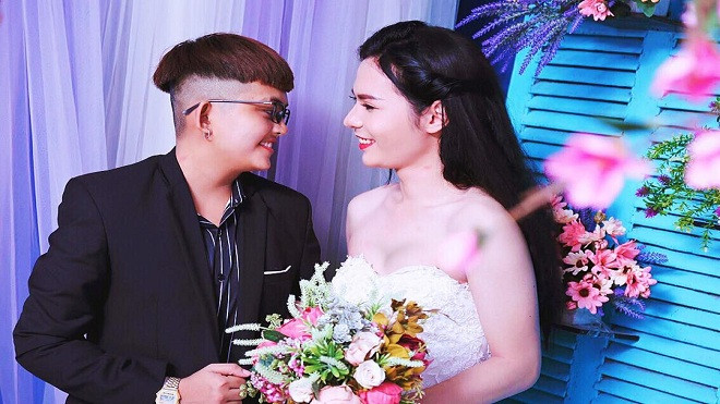 Bộ ảnh cưới ‘chụp trước, cưới sau’ của cặp đôi hoán đổi giới tính cho nhau Ảnh 2