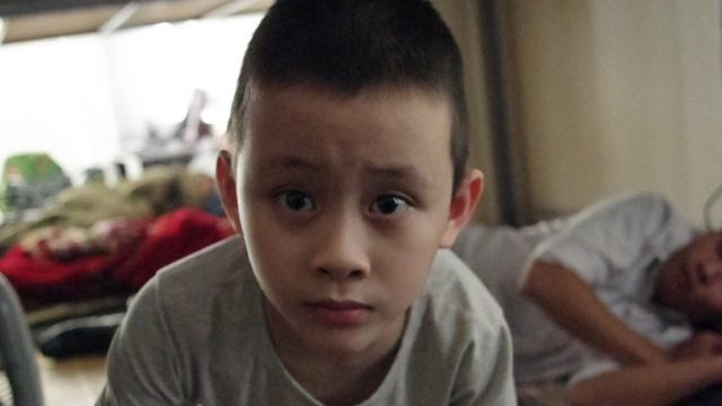 Cảnh sát PCCC phát hiện 1 cháu bé bị lạc nghi mắc chứng tự kỷ Ảnh 2